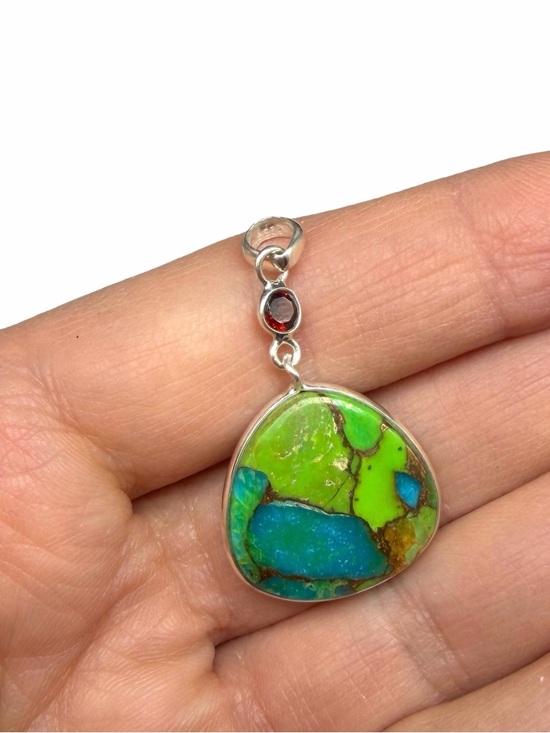 Kingman Green Copper Turquoise Necklace Garnet Pendant Solid 925 Sterling Silver - Picture 2 of 3